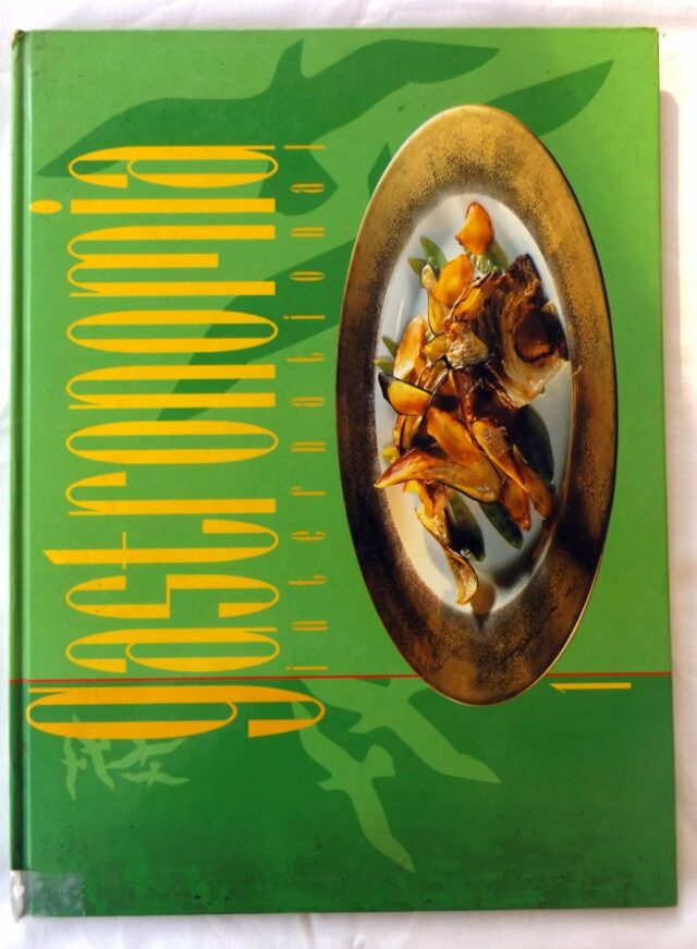 THURIES, Yves.  : "REVUE : Gastronomia International. n° 1 : Karl Wannemacher - Marco Pierre White - Yves Thuries."