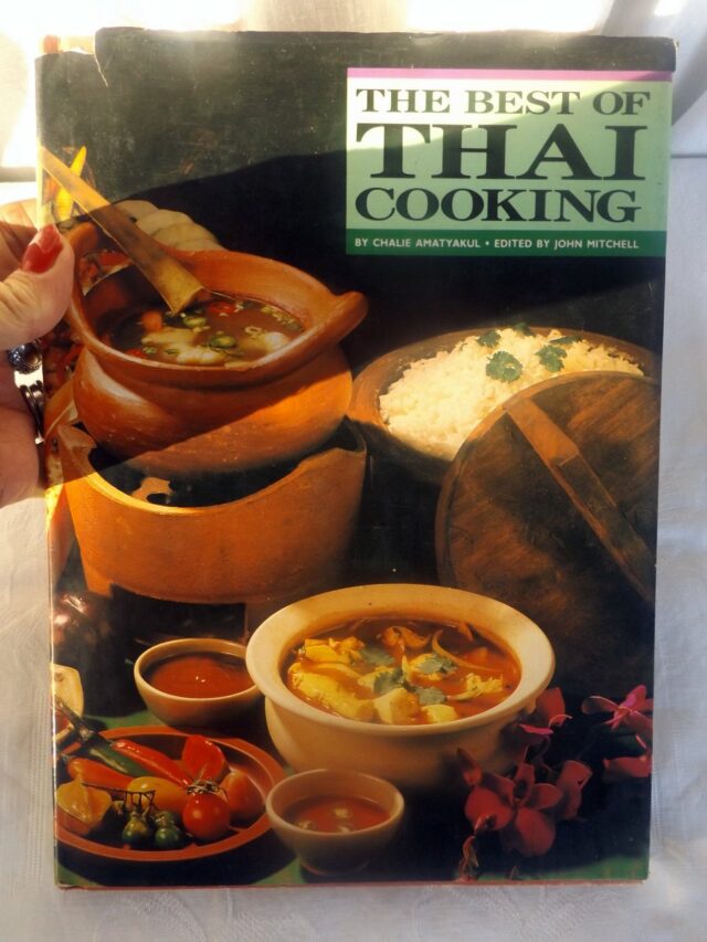 AMATYAKUL, Chalie : "The best of Thaï cooking".