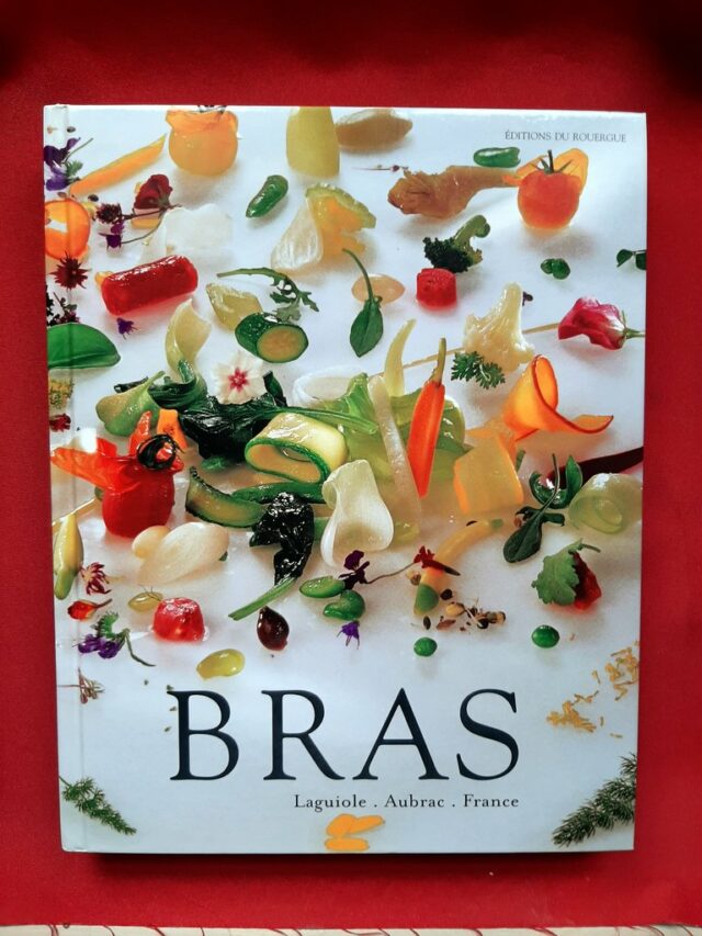 BRAS, Michel et Sébastien  -  GOUVION, Colette  -  MIALON, Patrick : "    Bras. Laguiole. Aubrac. France."     