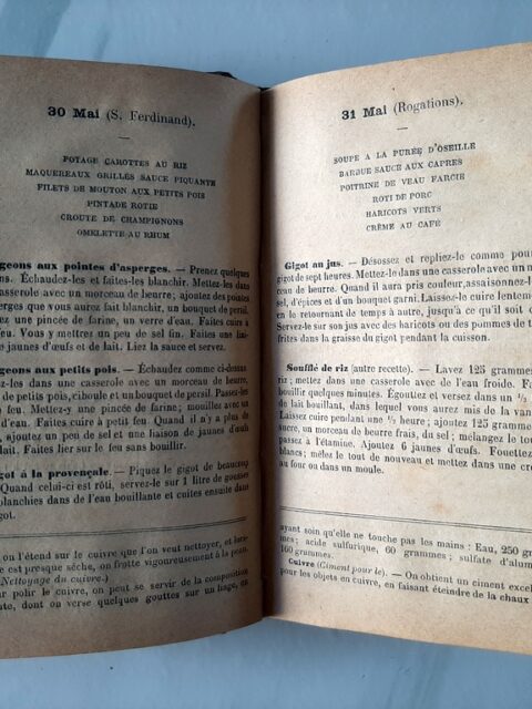 MARE, E. – “Manuel de cuisine contenant un dictionnaire de recettes usuelles.”